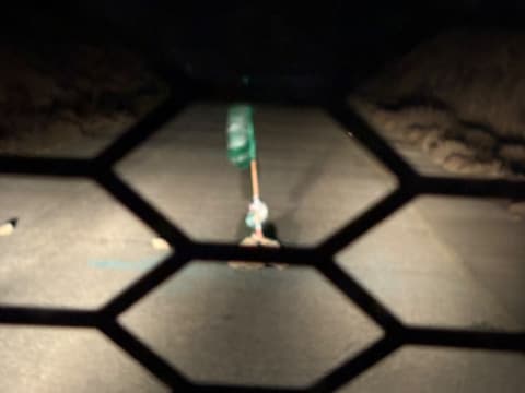 דגל חמאס ומטען דמה אותרו סמוך לבסיס הבקרה האווירית בהר חצור