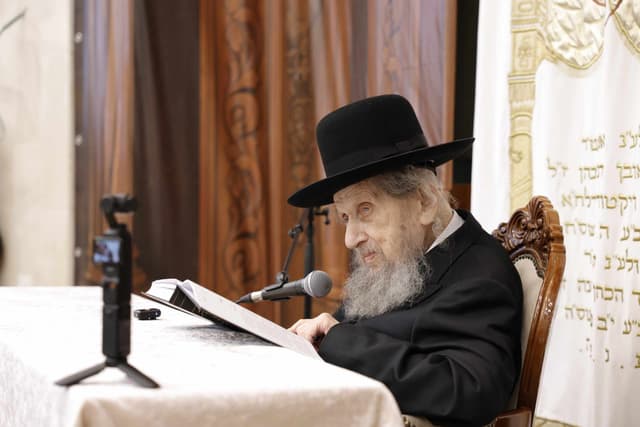 מרן רה"י: "זו מערכה על לומדי התורה! ואסור להקל ראש בזה"