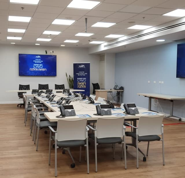 לקראת צום יום כיפור היום יחל לפעול הקו פתוח של מכבי שירותי בריאות בשאלות הקשורות לרפואה והלכה ביום כיפור