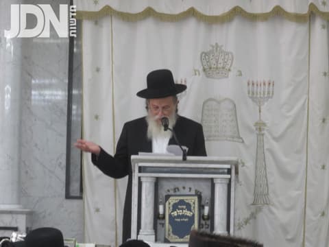הגר"ש רוזנברג מסר דרשה בביהמ"ד בית שמואל באשדוד • גלריה