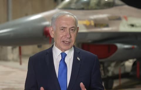 רה"מ נתניהו בחיל האוויר: "אויבינו יספגו מכות קשות יותר ממה שספגו עד היום"