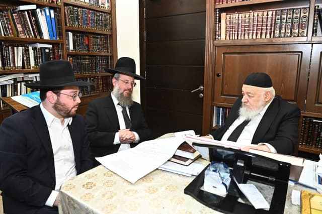 מעשר כדי שתחתן: כספי המעשרות שלכם מסייעים לאלפי משפחות להשיא את ילדיהן
