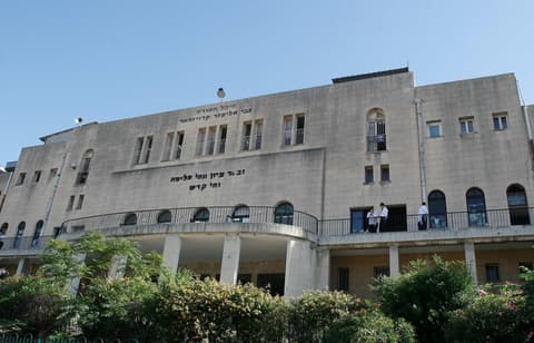 מעמד נעילת החג בישיבת פוניבז' בהשתתפות הגר"א כהנמן והגרב"ד פוברסקי | שידור חי