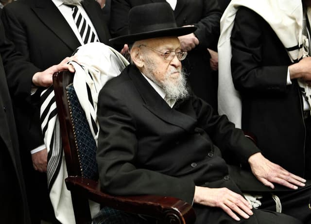 כיצד הורה מרן הגרי"ש אלישיב לתלמיד הגרב"צ לנהוג בבחירות?