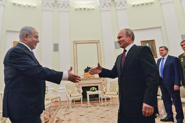 העימות בין נתניהו למוסקבה מחריף: רוסיה בתגובה חריפה להאשמות על קמפיין אנטישמי נגד ישראל
