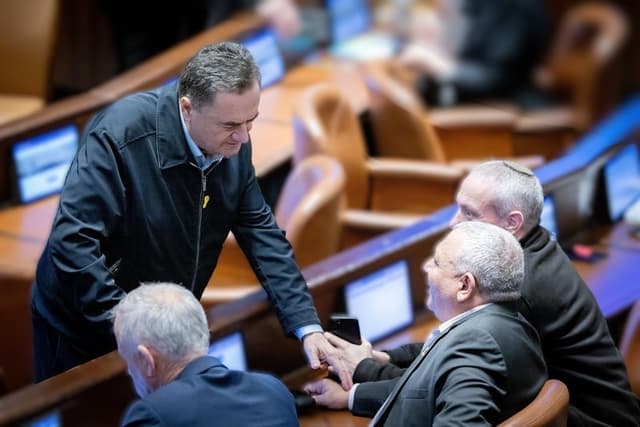 כ"ץ בעקבות פניית איזנקוט לראשי מערכת הביטחון: "אמירה מנותקת"