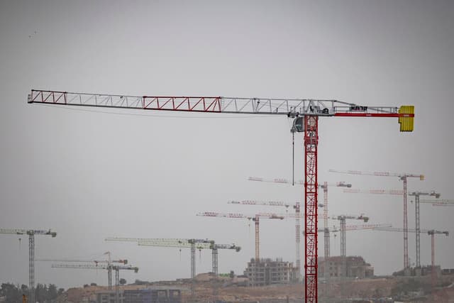 תוכנית משרד הבינוי והשיכון לשוק השכירות: הקמת גוף מתכלל, חובת דיווח ושילוב התחדשות עירונית