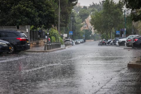 החורף מגיע: גשם סופות רעמים ורוחות חזקות בדרך