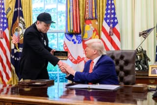 דיווח: אילון מאסק הגביל את חיבור סטארלינק באוקראינה ופגע בפעילות הכטב"מים