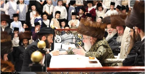 האדמו״ר מוויז׳ניץ בירך את נציג עוצמה יהודית יוסי גולדברגר