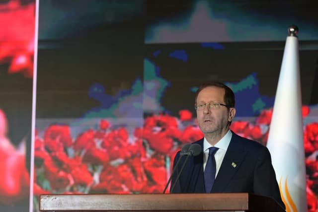 הרצוג בטקס האזכרה הממלכתי: "לא נרפה מן החובה לחקור ולתקן"