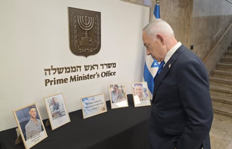 נתניהו עוקץ את בר: "לא היה לך המספר שלי? המאבטחים שלך לידי 24/7"