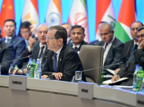 הרצוג בפסגת CICA בבאקו: "שלום אינו יכול להתקיים לצד טרור"