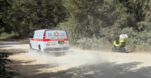 רוכב אופנוע התמוטט באמצע רכיבה סמוך לזכריה – מותו נקבע במקום