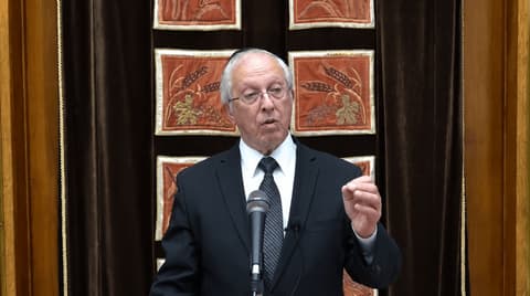 "אתה מאוכזב מחברי הכנסת? אז תאכל חזיר. מה זה קשור?"