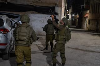 במבצע נרחב ביהודה ושומרון: כוחות הביטחון פעלו בכ-400 מוקדים ועצרו כ-40 חשודים