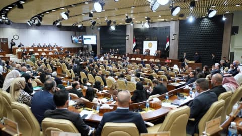 قانون الإجازة الطويلة للموظفين: ما الذي أُقرّ وما الذي لم يتضح بعد؟