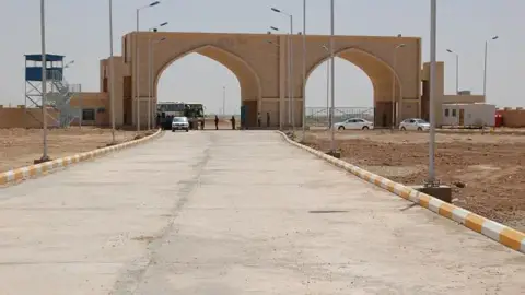 منفذ الشيب: أمر قبض بحق رئيس مجلس ميسان بعد مهلته لإعادة الفتح.. ما الذي نعرفه؟