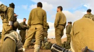 מה עם ילד שאבא שלו שוב במילואים?