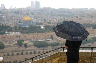 התחממות קלה לפני המהפך: גשם וסופות רעמים בדרך | התחזית המלאה