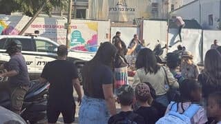 שערורייה בבני ברק: התלמידים הגיעו לבי"ס הממלכתי-דתי - וגילו שהעירייה ריתכה את השער