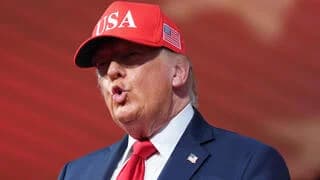 טראמפ מסלים את המלחמה בתקשורת: אוסר על CNN ורשתות נוספות להיכנס לבית הלבן