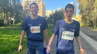 נתניהו לבן הנרצח בפיגוע במעיין: "ייתכן שלראשונה ניישם חוק עונש למחבלים"