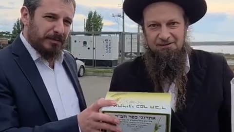 אין פטור משירות, יש אתרוג: חסיד ברסלב שגויס לצבא אוקראינה קיבל את 4 המינים