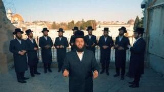 מימון מהעירייה, חסות מהממשלה: תגמול המדינה לאמנים ששרו בתהלוכת העריקים