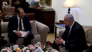 נתניהו הודה שראש המודיעין המצרי נחת בארץ לפני 7/10. זו טענתו שהסרטון מפריך