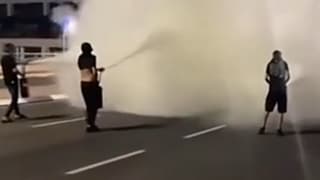 גונבים מטפים ומרוקנים ברחוב: 15 נערים נחקרו על טרנד הטיקטוק המסוכן
